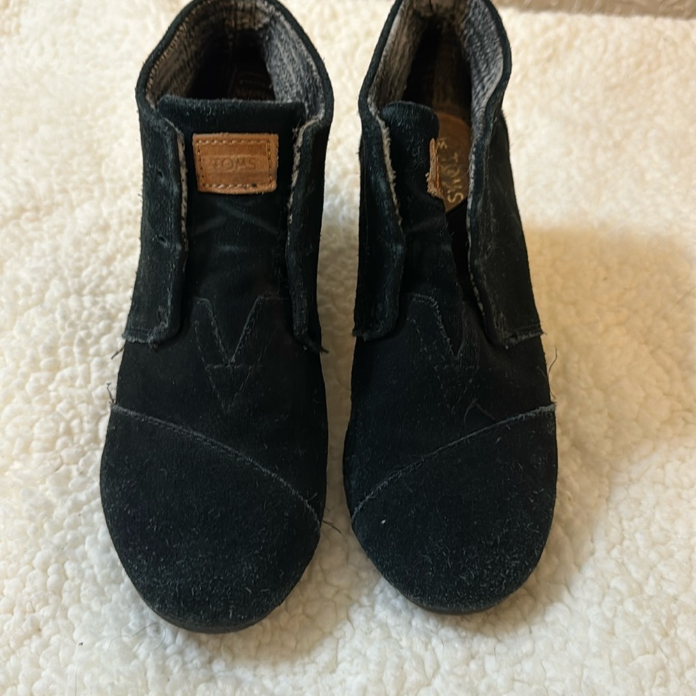 Toms Women Desert Wedge Lace Up Booties